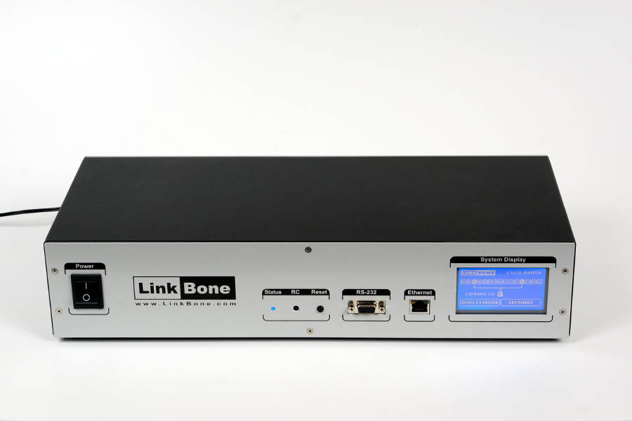 LinkBone BNC/XLR switch/multiplexer front panel